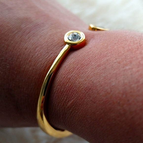 🥂Kate Spade New York Spot The Black Spade Golden Bangle Bracelet NWT 🥂 - Picture 10 of 13